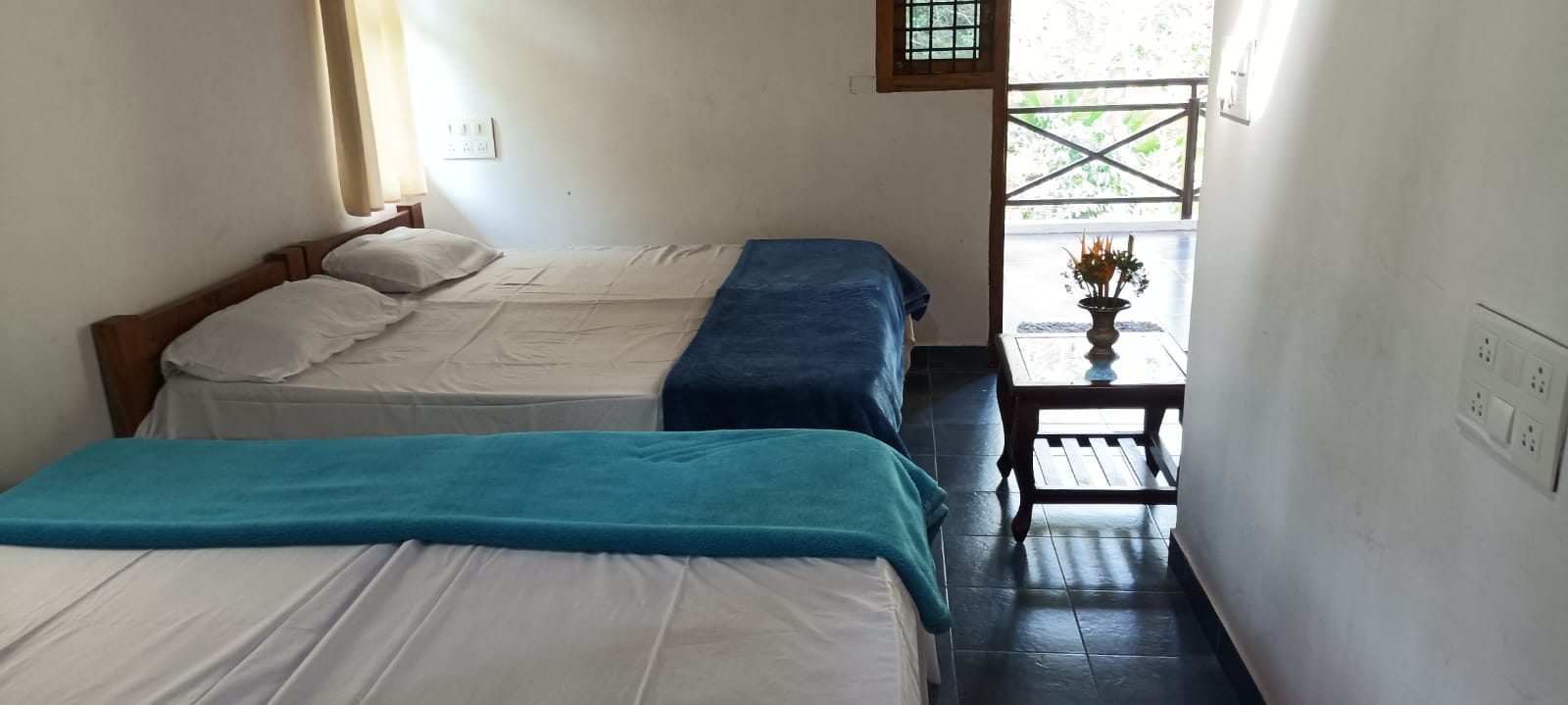 Representative view of the stay 1